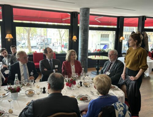 Pour son déjeuner d’avril le CEL a reçu Agathe Riedinger, réalisatrice et scénariste, fille de notre ami et membre Bertrand Riedinger.